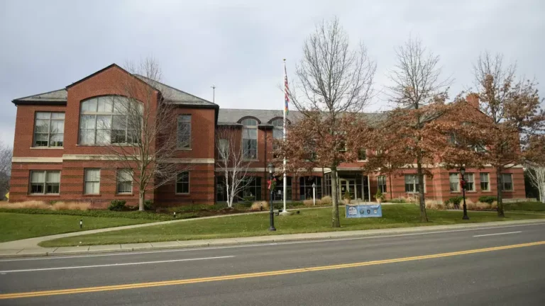 ダリエンで安全なE-Bikeライディングのご褒美：子供に無料のピザを</trp-post-container