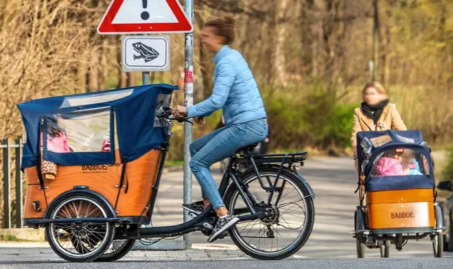 cargo bike wooden box carrier