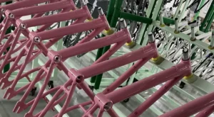 Ebike con cuadro de acero