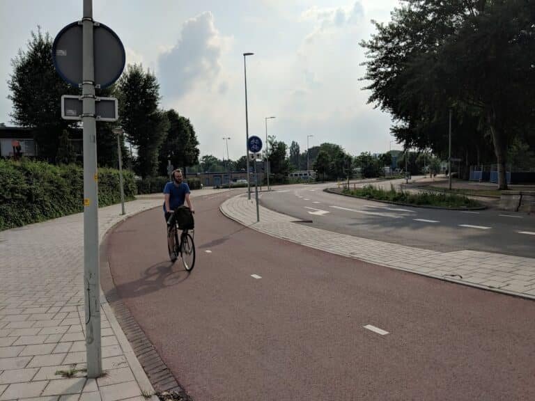 Ebike Cycling Rules in the Netherlands: Essential Rules and Tips for Tourists